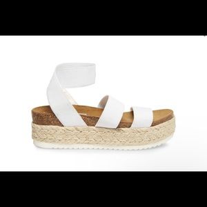 Steve madden platform sandals